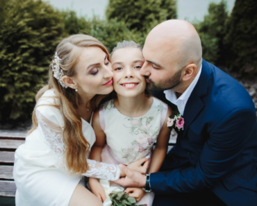 5 Ways to Include Your Stepchild in Your Wedding Ceremony, 5 Ways to Include Your Stepchild in Your Wedding Ceremony